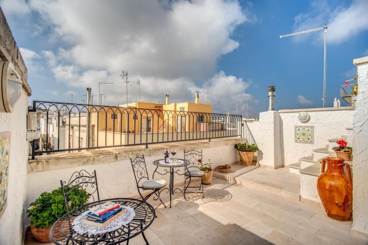 Palazzo Stunis - Dimora Di Charme Bed and Breakfast Ostuni Exteriör bild